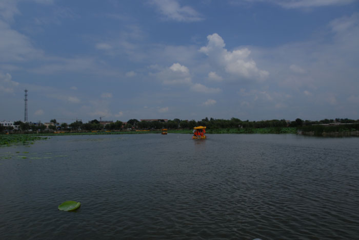 ˮ��һɫ���̲�ʎ����С���x��߅Խ��Խ�h(yu��n)��